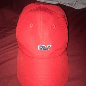 Red vineyard vines sports hat